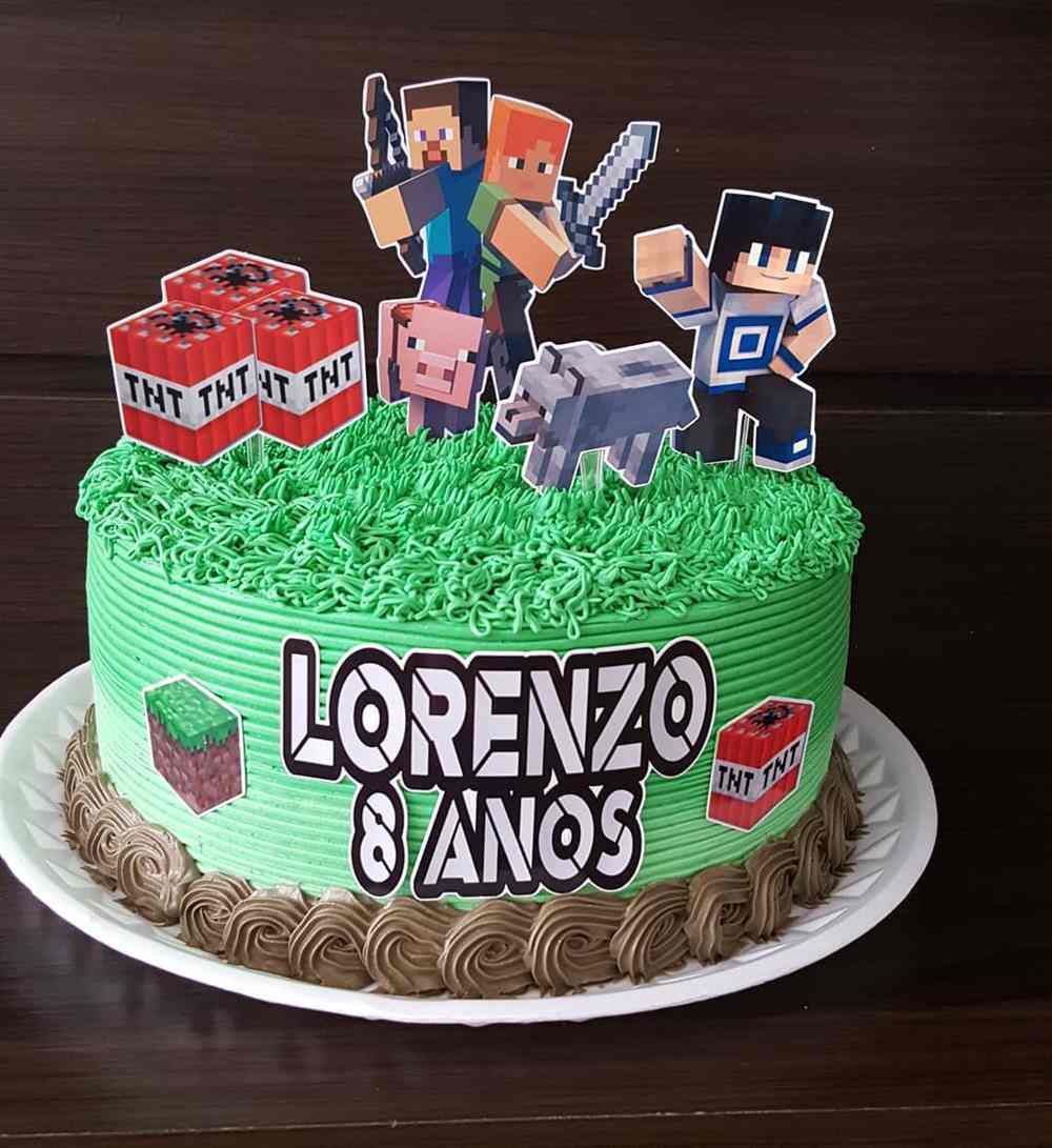 bolo minecraft simples #bolodecorado #bolominecraft #festaminecraft   Minecraft birthday cake, Easy minecraft cake, Thomas birthday cakes