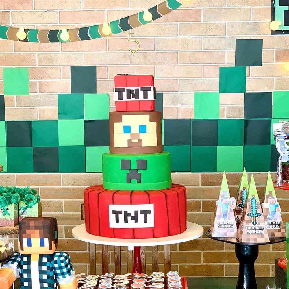 Bolo do Minecraft: + 40 fotos e dicas para festa infantil